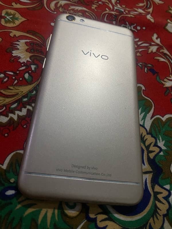 vivo 4gb 64gb read add 7