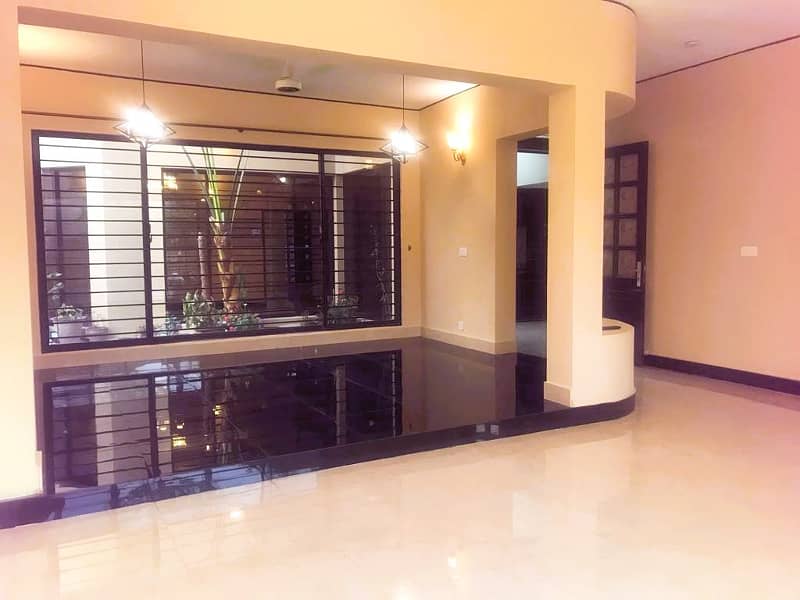 Prime Location 1 Kanal Modern Lower Portion Available For Rent in Nespak Housing Scheme 1