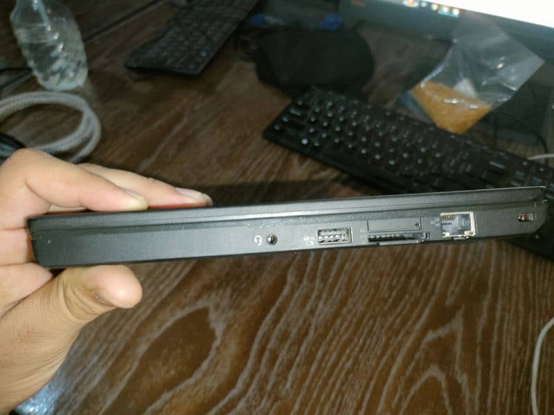 Lenovo Thinkpad x260 Core i5-6 generation 8/256 SSD. 7