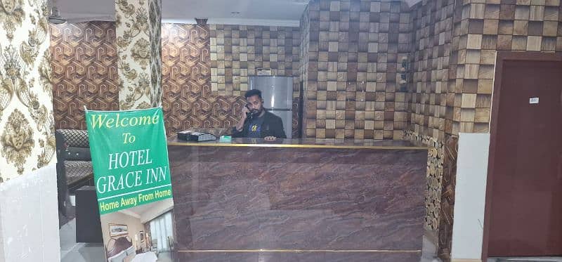 Welcome to hotel grace in lahore. Rooms available for rent ac/non 6