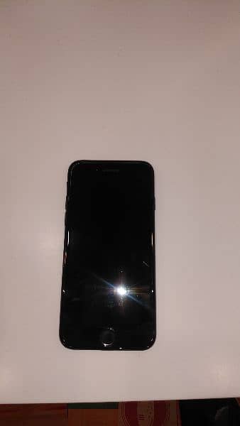 iphone 7 black non pta 128 gb 10/9 condition 2