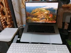 MacBook Pro 2018 (15.4 Inch) For Sale