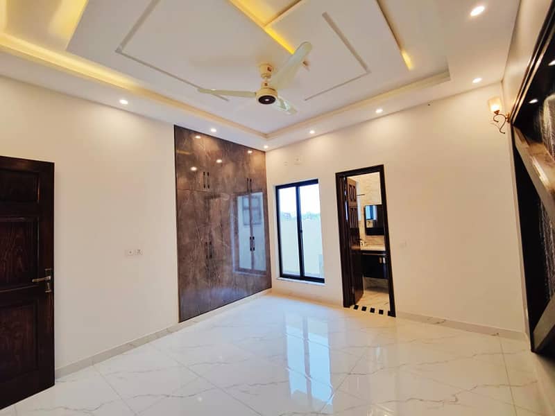 3 Years Installment Base House In Park View City Lahore 8