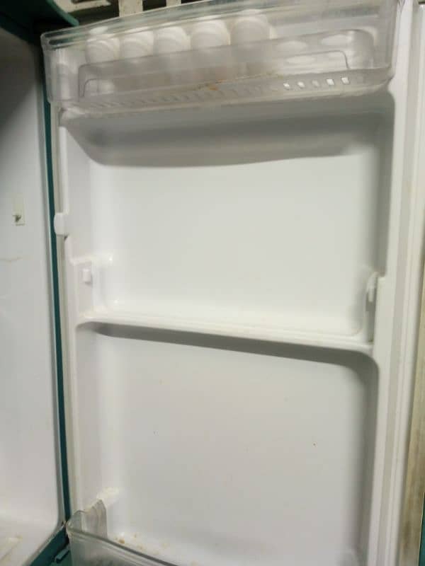 Refrigerator 1