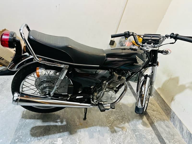 Honda 125 new condition model 2023 5