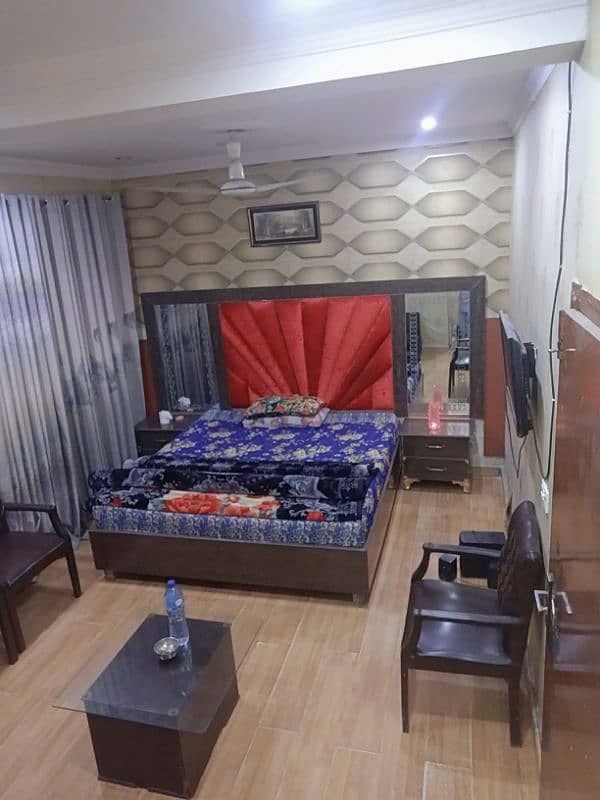 Welcome to hotel grace in lahore. Rooms available for rent ac/non 7