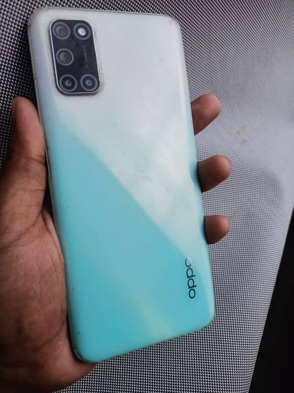 Oppo A52 0