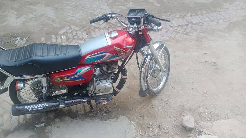 Honda CG 125 Red culer 2022 model 1