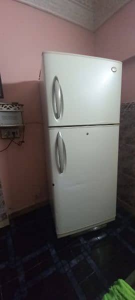 lg fridge urgent sale 0