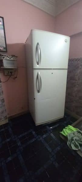 lg fridge urgent sale 4