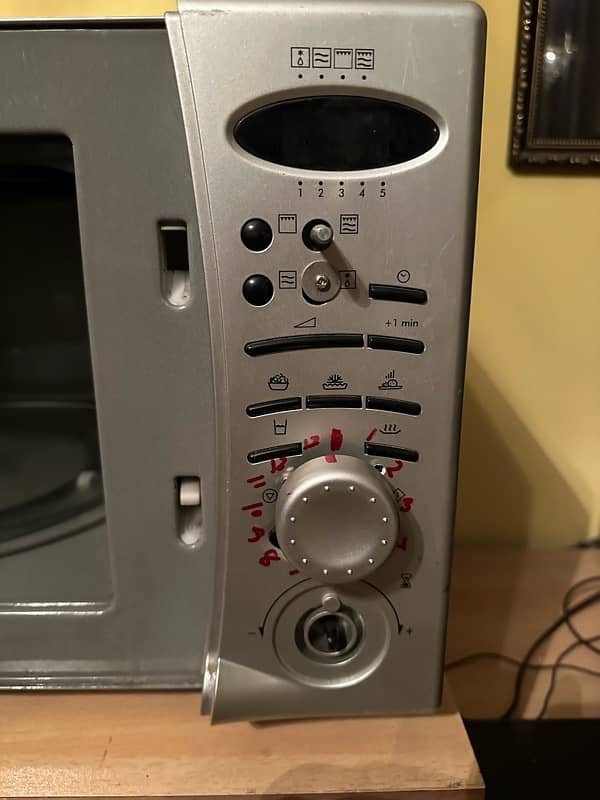 ariston microwave 2