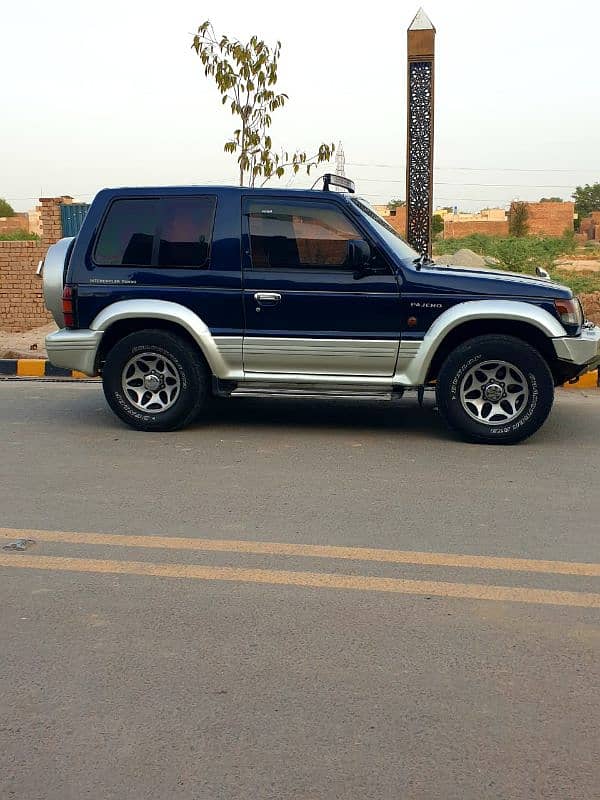 Mitsubishi Pajero 1996 5