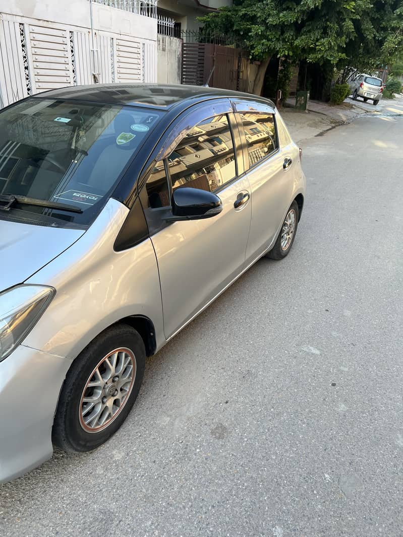 Toyota Vitz 2012 F. 10 - Totally Genuine 1