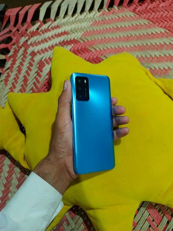 oppo A16 9/10 condition all ok just screen ma pin dot ha baki all ok 1