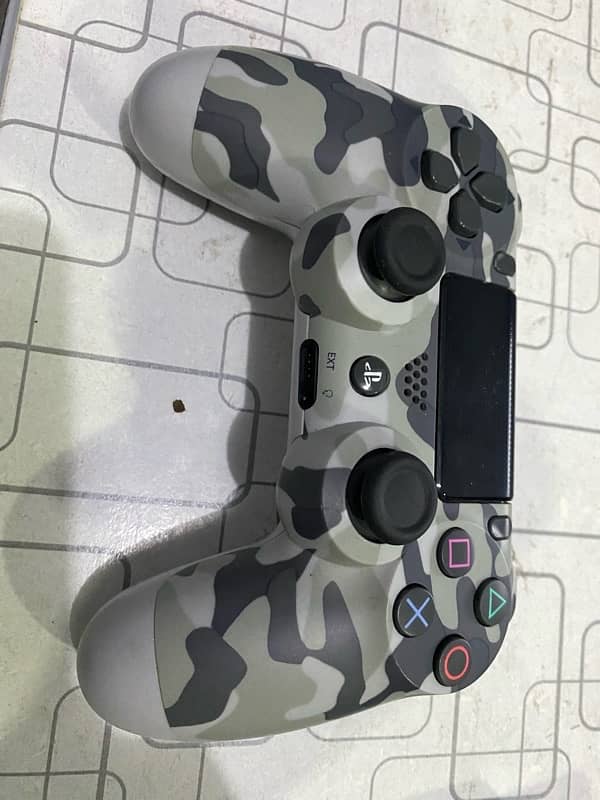 PS4 controller 0