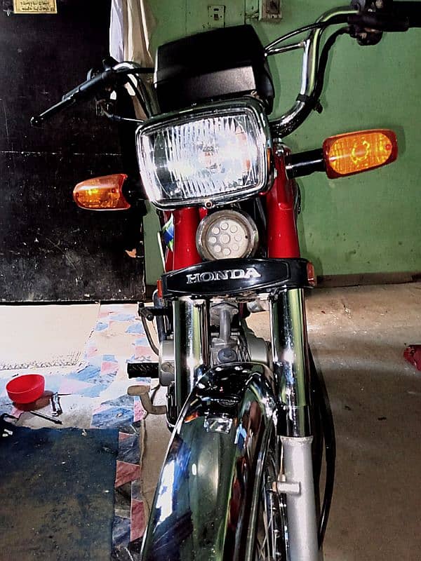 Honda CD 70 sell new condition 5