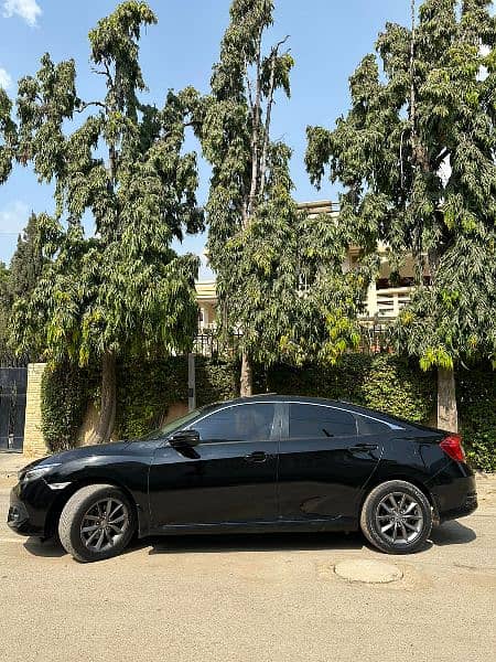 Honda Civic Oriel 2019 4