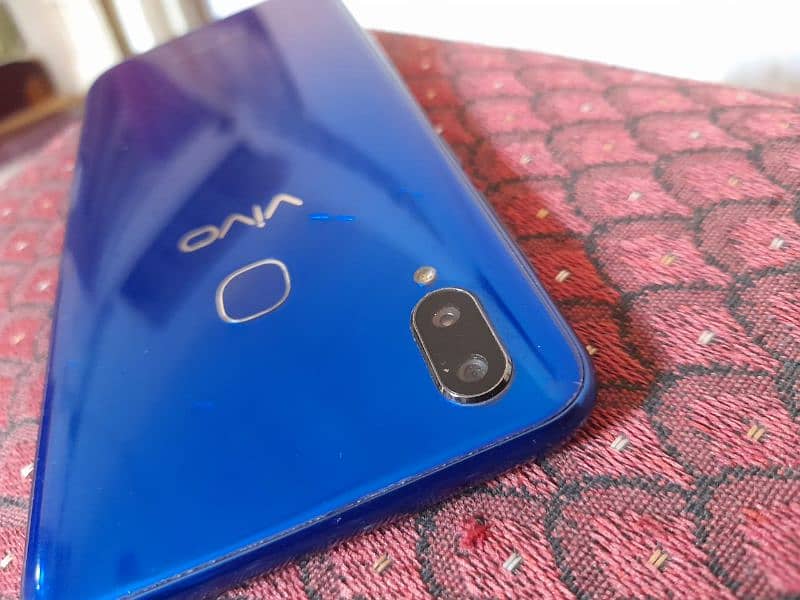 vivo v11 in cheep price 3