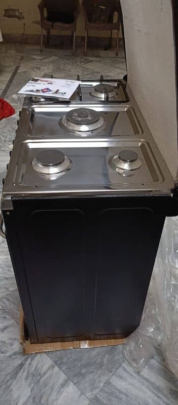 Brand New Cooking Range with 5 Burner 4