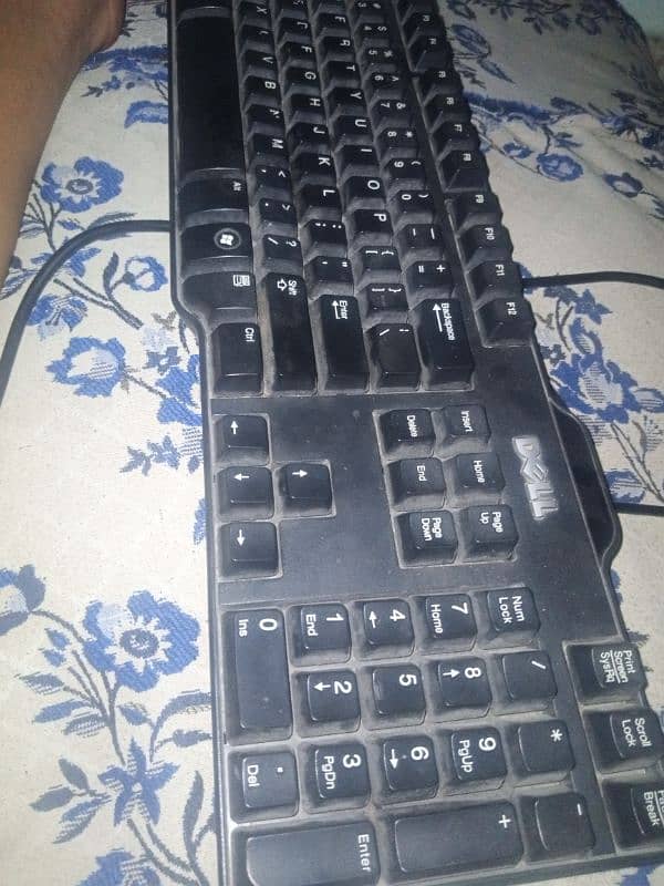 USED DELL KEYBOARD. 1