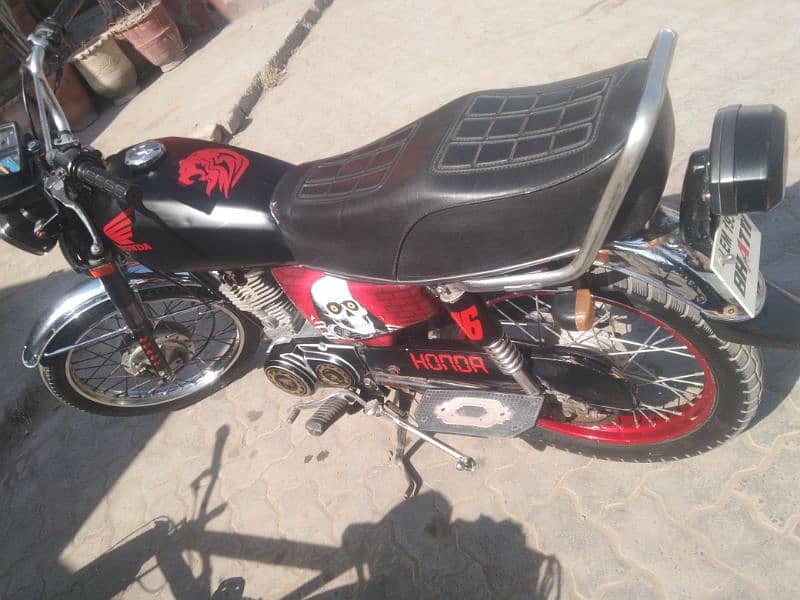 HONDA 125 Lahore Nbr Janian Teki tape 4