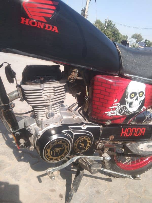 HONDA 125 Lahore Nbr Janian Teki tape 5