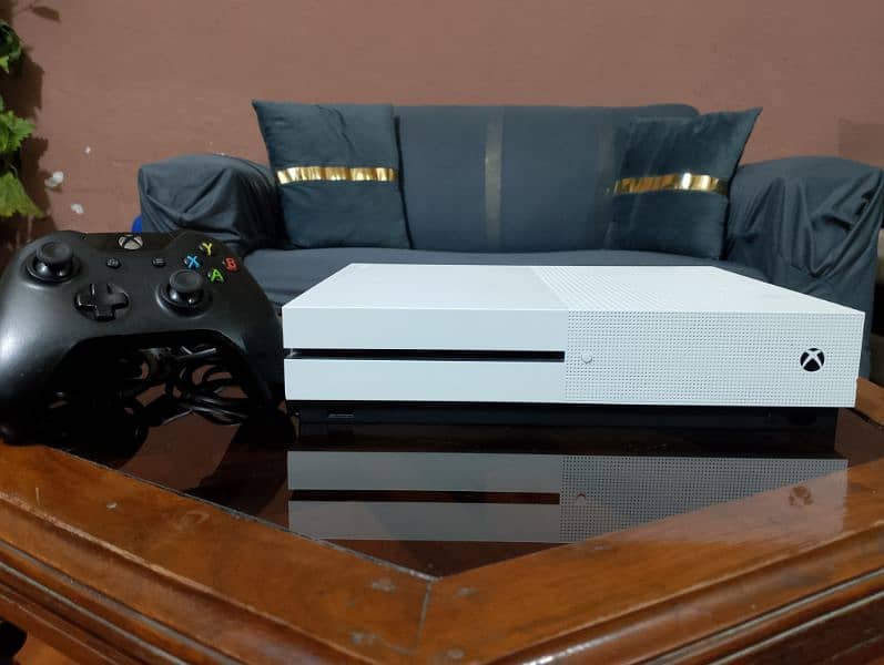 Xbox One S 500GB 1