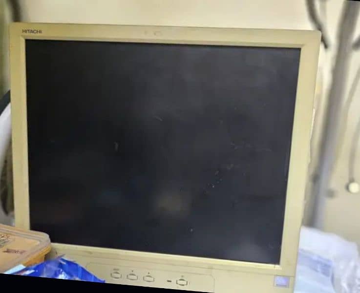 Hitachi lcd 17'inch 0