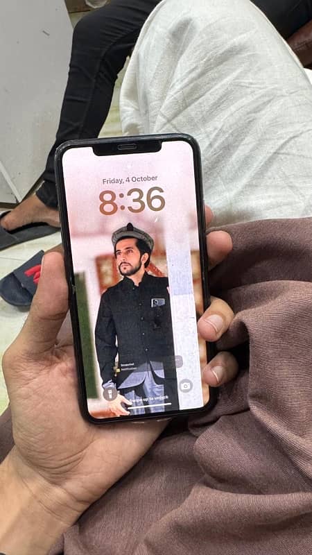 Iphone 11 pro max 256 gb non pta Jv 2