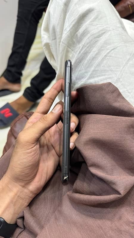 Iphone 11 pro max 256 gb non pta Jv 4