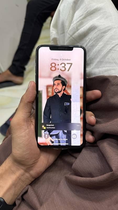 Iphone 11 pro max 256 gb non pta Jv 5