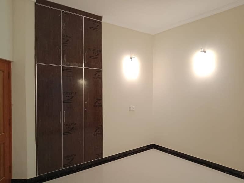 10 Marla Very Slightly Used House Is Available For Sale On Top Location Of Wapda Town Lahore 14