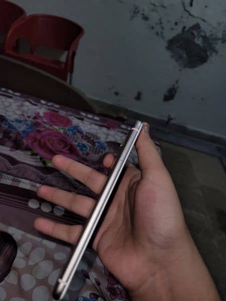 vivo X7 10/10 condition 1