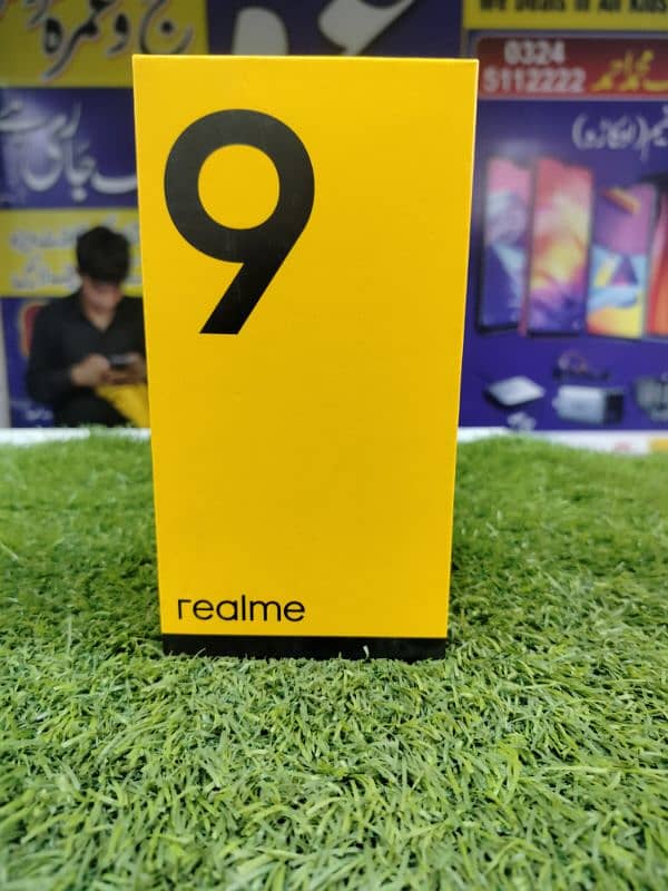 realme 9 with all acc and box 8/10 condition 4