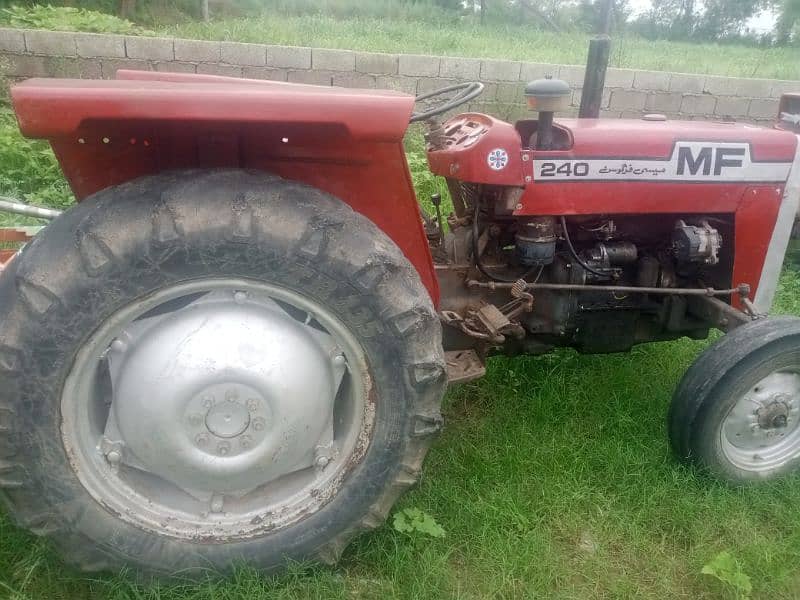 240 tractor for sale location گجرات کوٹلہ ارب علی خان Gujrat Kotla 0