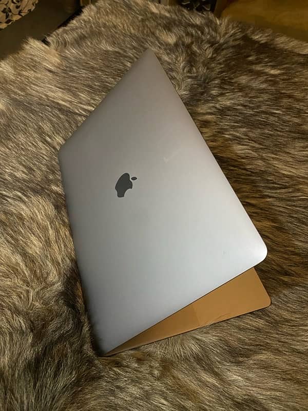 MacBook Pro 2017 2