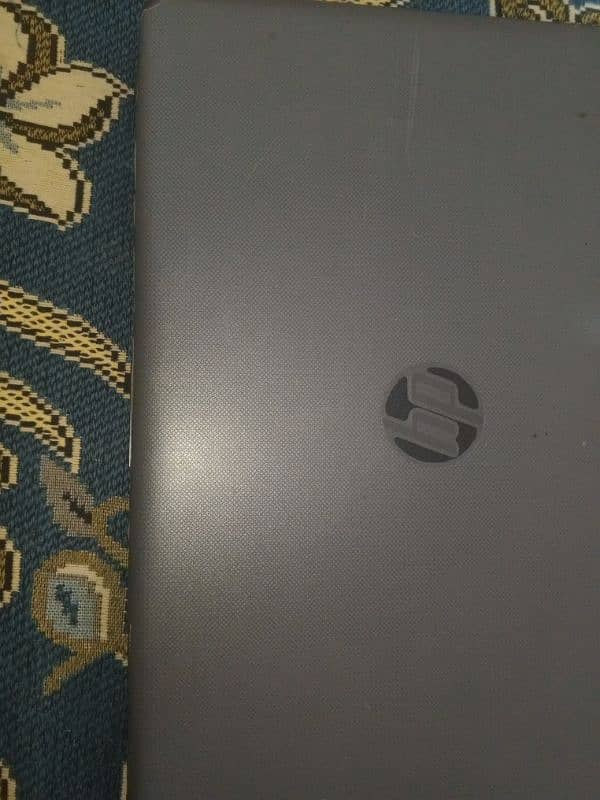 HP Laptop AMD 4Gb ram 500Gb harddisk 128 Gb SSD 2GB graphic card 3