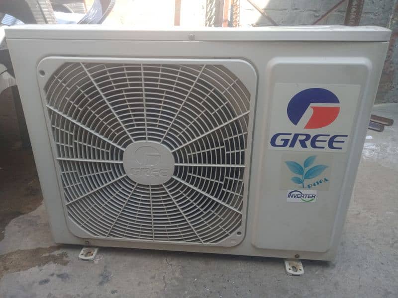 Gree Ac for sale bilkul ok new DC invitar 03083399374 nbr ya ha 1