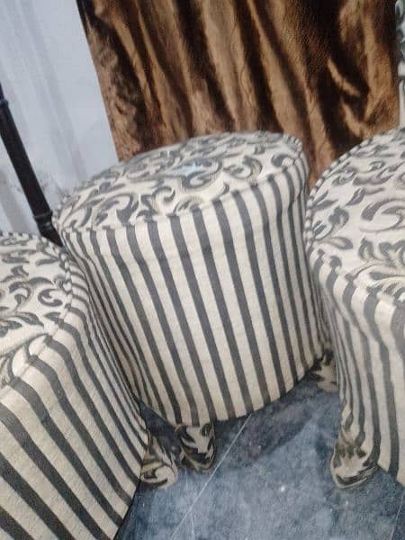 Sofa chairs and stool with lamp 4