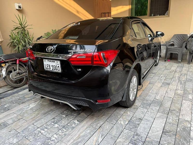 Toyota Corolla Altis 2015 nmbr 03401955838 0