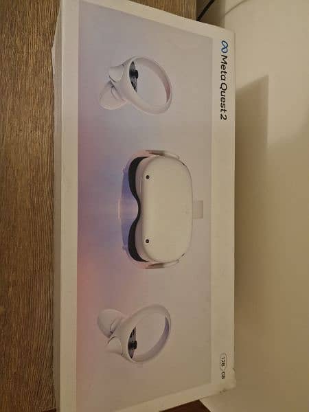 Oculus Quest 2 "Immaculate Condition" 2