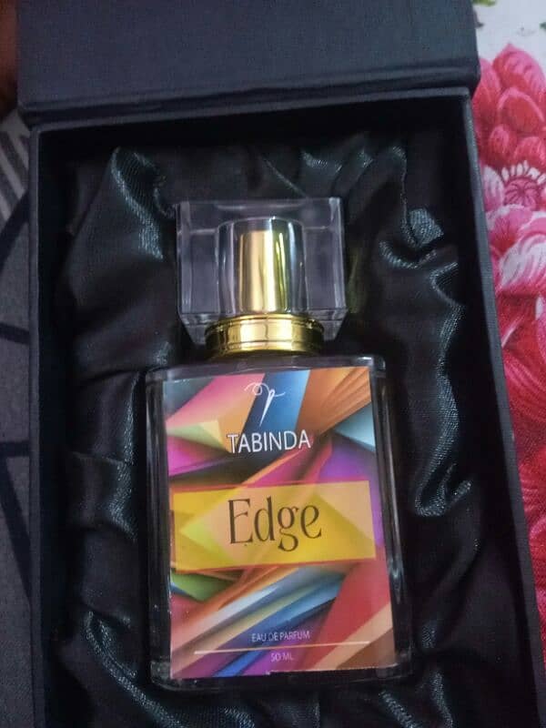 new perfume Han apni brand ka tabinda ka pura 8 hour laga rehta Han 2