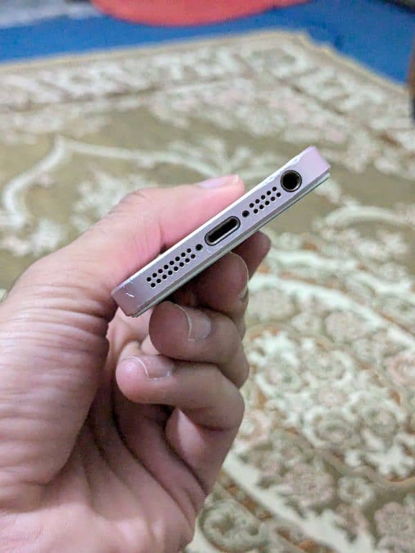 iphone SE 32 gn 3