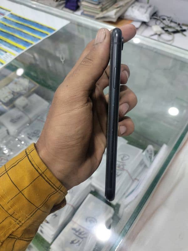 iphone XR 64gb jv. . . 03170785130 . my WhatsApp 7