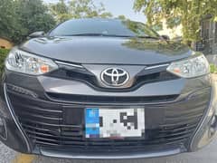 Toyota Yaris ativ x 1.5 full option 0