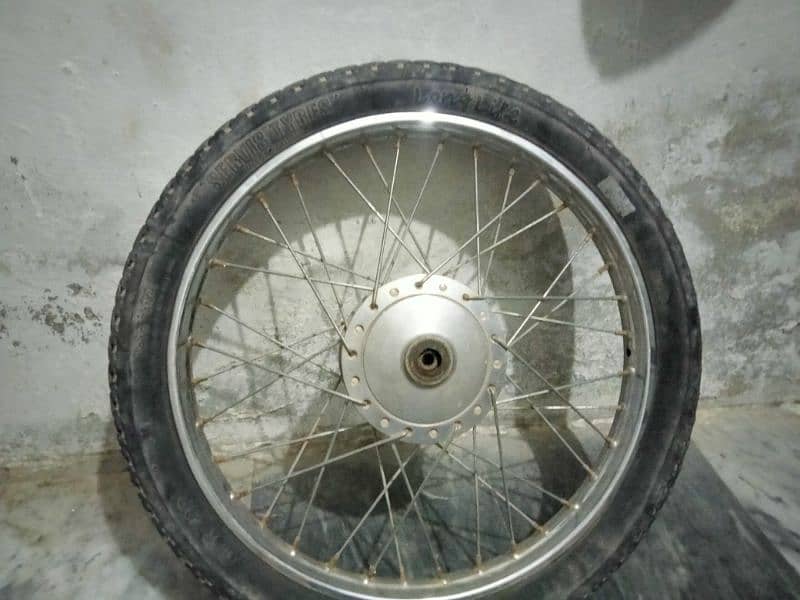 70 front wheel hub whith rim tyre tupe 1