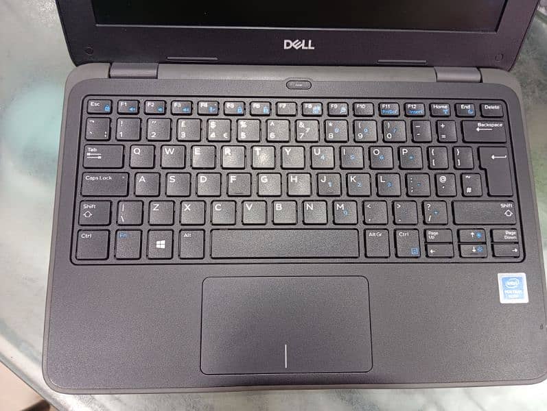 Dell latitude 3190 3