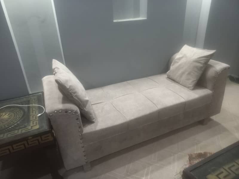 L-shaped sofa with  same couch(grey colour) 2