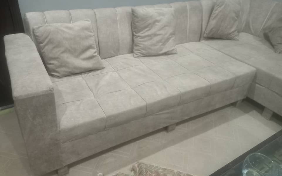 L-shaped sofa with  same couch(grey colour) 4