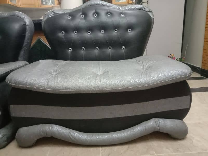 7 seater sofa available for sale 0